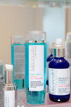 Load image into Gallery viewer, Mirror Mirror Very Clean Perfect Skin Cleanser | Mirror Mirror Futuristic Beauty