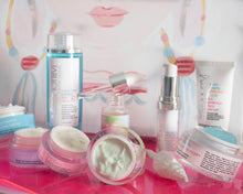 Load image into Gallery viewer, Mirror Mirror Oxygen Skin Life Aerated Beauty Mask | Mirror Mirror Futuristic Beauty