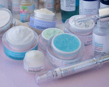 Load image into Gallery viewer, Mirror Mirror youthing power pod liquid lift syringe | Mirror Mirror Futuristic Beauty
